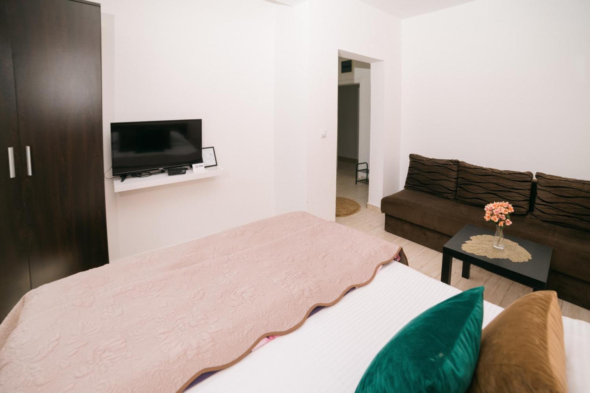 Apartments Lungo Mare Ulcinj Buitenkant foto